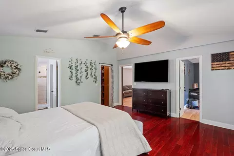 Bedroom - 4357 Ligustrum Dr, Melbourne, FL 32934 photo 2 of 4