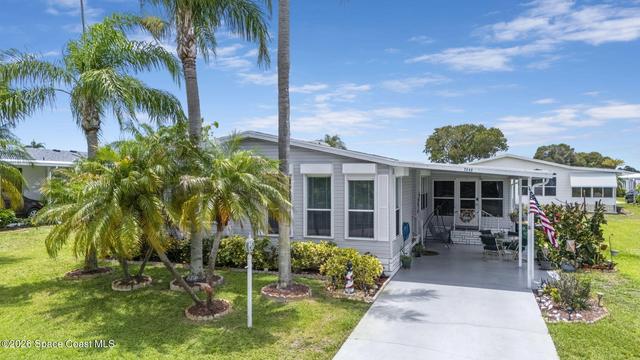 7648 Kyak Ct #Q16, Micco, FL 32976