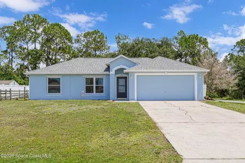 1181 Larkspur St SE, Palm Bay, FL 32909