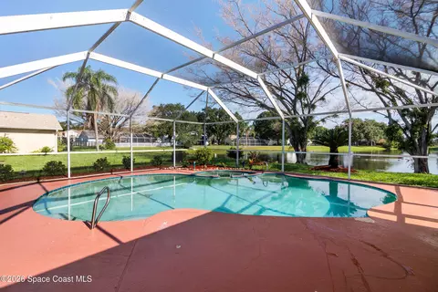 Exterior - 2550 Red Maple Pl, Melbourne, FL 32935 photo 4 of 7
