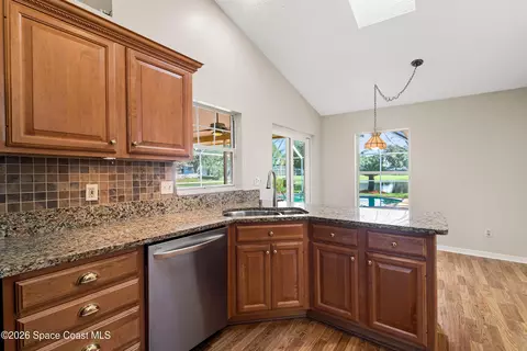 Kitchen - 2550 Red Maple Pl, Melbourne, FL 32935 photo 5 of 5