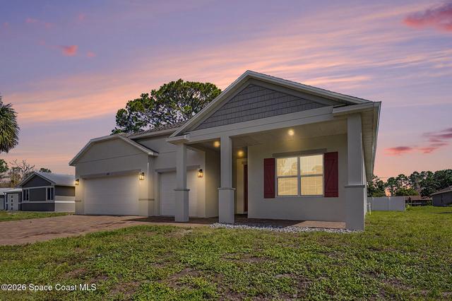 1030 Grapefruit Rd SE, Palm Bay, FL 32909