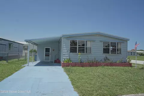 2339 Royal Palm Dr NE, Palm Bay, FL 32905