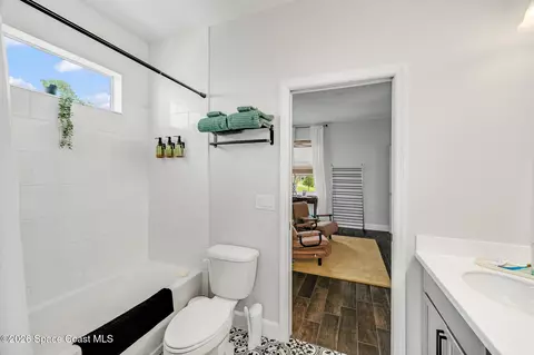 Bath - 8205 Millbrook Ave, Melbourne, FL 32940 photo 4 of 8
