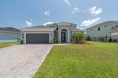 Exterior - 8205 Millbrook Ave, Melbourne, FL 32940 photo 8 of 11