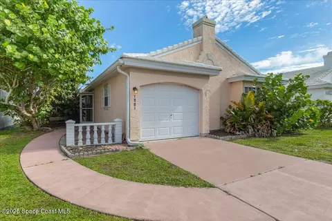 1981 Tallowood Ct NE, Palm Bay, FL 32905 photo 4