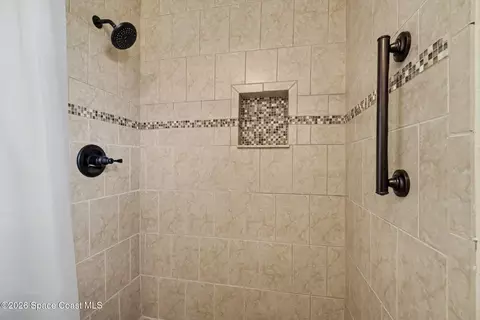 Bath - 2203 Flower Tree Cir, Melbourne, FL 32935 photo 4 of 4