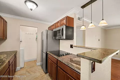 Kitchen - 2203 Flower Tree Cir, Melbourne, FL 32935 photo 3 of 3