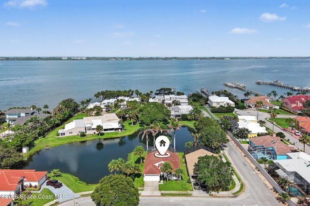 320 Las Olas Dr, Melbourne Beach, FL 32951