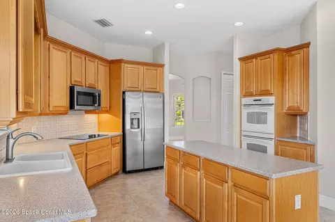 Kitchen - 4696 Merlot Dr, Rockledge, FL 32955 photo 3 of 5