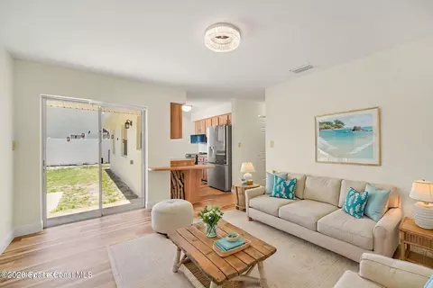 Living - 952 Bayberry Ln, Rockledge, FL 32955 photo 6 of 6