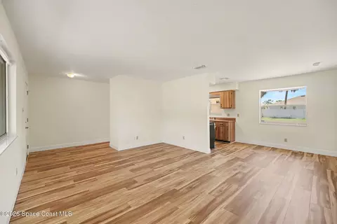 Living - 952 Bayberry Ln, Rockledge, FL 32955 photo 3 of 6