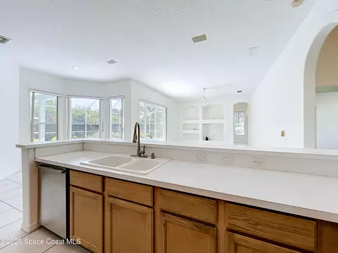 Kitchen - 269 Carmel Dr, Melbourne, FL 32940 photo 4 of 11