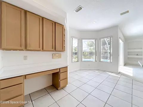 Kitchen - 269 Carmel Dr, Melbourne, FL 32940 photo 10 of 11