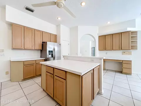 Kitchen - 269 Carmel Dr, Melbourne, FL 32940 photo 3 of 11