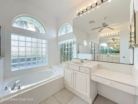 Bath - 269 Carmel Dr, Melbourne, FL 32940 photo 2 of 7