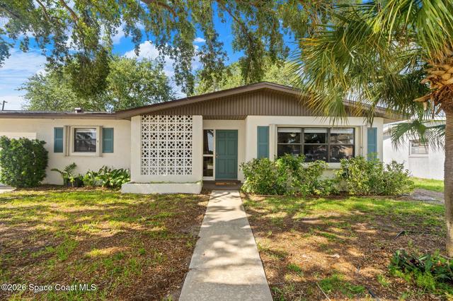 1475 Holiday Blvd, Merritt Island, FL 32952