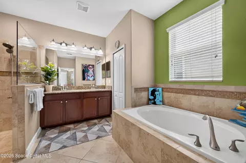 Bath - 3151 Anza St, Melbourne, FL 32940 photo 1 of 4