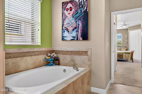 Bath - 3151 Anza St, Melbourne, FL 32940 photo 3 of 4