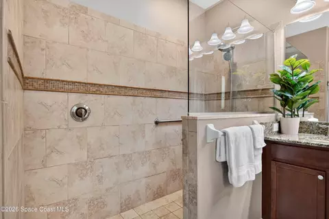Bath - 3151 Anza St, Melbourne, FL 32940 photo 2 of 4