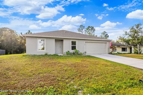 354 Carvalho St SE, Palm Bay, FL 32909