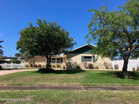 1300 Arlington Cir, Merritt Island, FL 32952