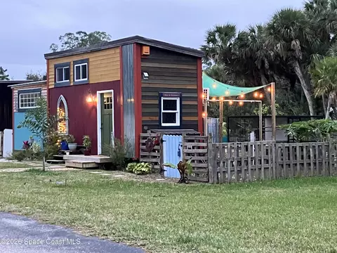 232 Flamingo Dr, Cocoa, FL 32926