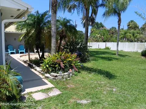 Exterior - 110 Lagoon Ave, Melbourne, FL 32901 photo 5 of 12