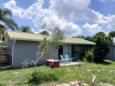 Exterior - 110 Lagoon Ave, Melbourne, FL 32901 photo 9 of 12