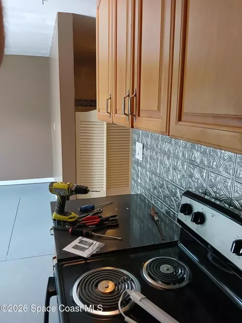 Kitchen - 110 Lagoon Ave, Melbourne, FL 32901 photo 6 of 6