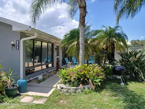 Exterior - 110 Lagoon Ave, Melbourne, FL 32901 photo 4 of 12
