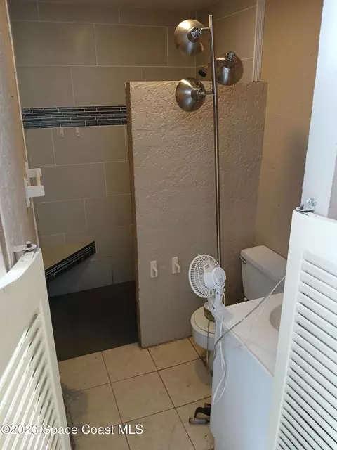 Bath - 110 Lagoon Ave, Melbourne, FL 32901 photo 4 of 5