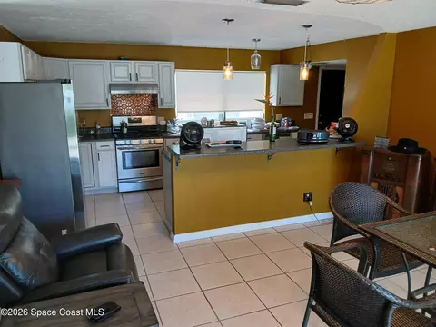 Kitchen - 110 Lagoon Ave, Melbourne, FL 32901 photo 1 of 6