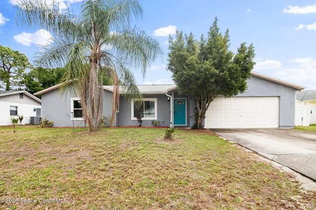 823 Lamplighter Dr NW, Palm Bay, FL 32907