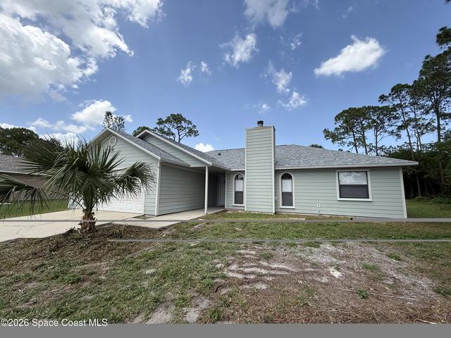 1205 Hegira St NW, Palm Bay, FL 32907