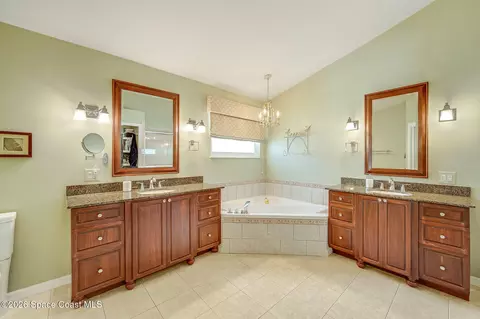 Bath - 411 Wenthrop Cir, Rockledge, FL 32955 photo 2 of 8