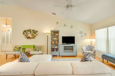 Living - 411 Wenthrop Cir, Rockledge, FL 32955 photo 2 of 9
