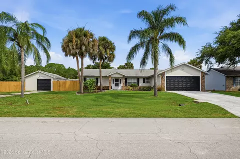 271 Hammock Rd SE, Palm Bay, FL 32909