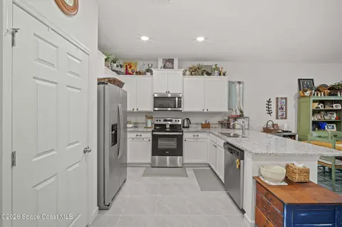 Kitchen - 3366 Morrow Pl, Mims, FL 32754 photo 1 of 4