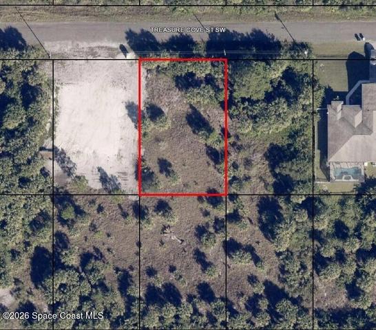 628 Treasure Cove St SW, Palm Bay, FL 32908