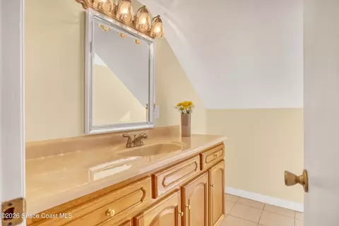 Bath - 664 Manor Pl, Melbourne, FL 32904 photo 7 of 8