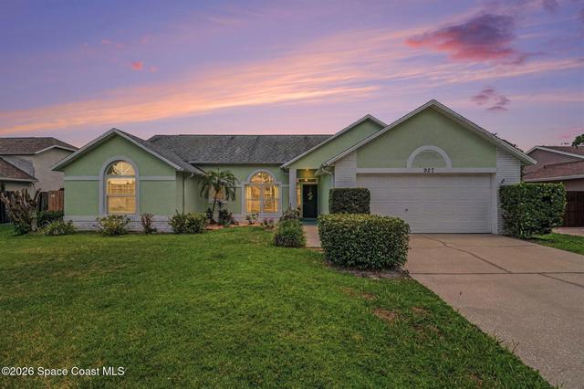 927 Jamestown Dr, Rockledge, FL 32955