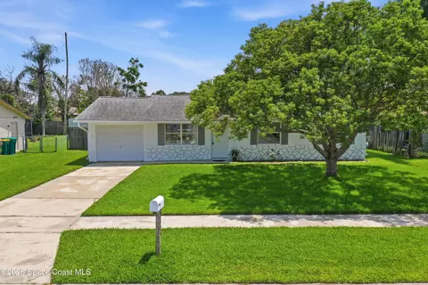 2803 Kensington Dr, Melbourne, FL 32935