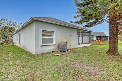 Exterior - 4892 Outlook Dr, Melbourne, FL 32940 photo 5 of 6