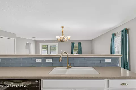 Kitchen - 3114 Burdock Ave, Melbourne, FL 32904 photo 5 of 5