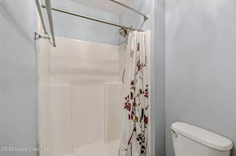 Bath - 3114 Burdock Ave, Melbourne, FL 32904 photo 3 of 8