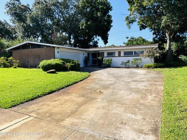 355 Bel Aire Dr S, Merritt Island, FL 32952