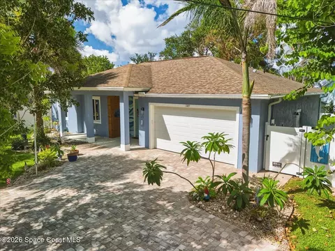 1165 S Courtenay Pkwy, Merritt Island, FL 32952