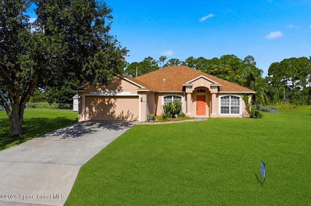 1026 Alpine Ave NW, Palm Bay, FL 32907
