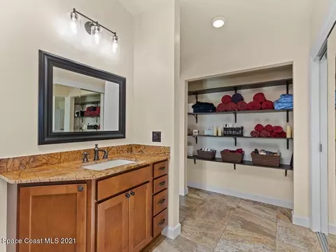 Bath - 820 Kerry Downs Cir, Melbourne, FL 32940 photo 3 of 7